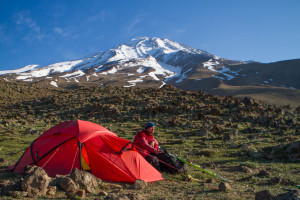 Stefan Pettersson at our first camp at Damavand. Photo Lars Larsson.